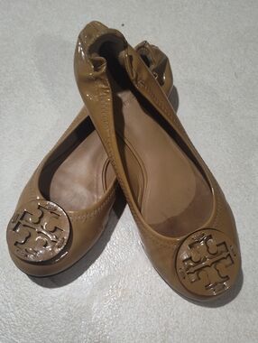 Tory Burch Caramel Patent Leather Logo Ballet Flats